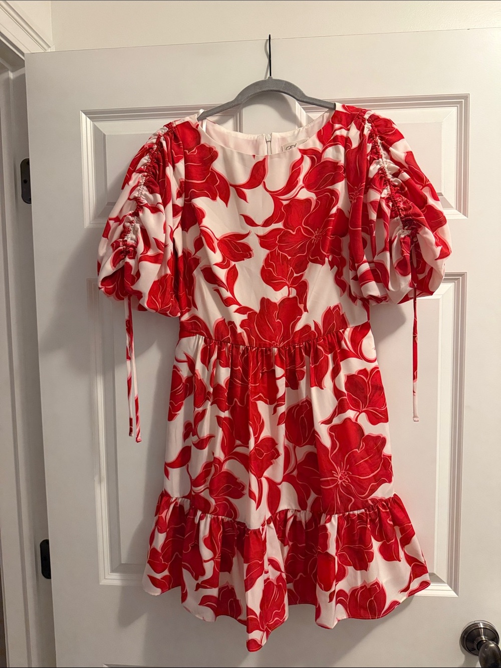 Eliza J Red and White Floral Puff-Sleeve Casual Dress